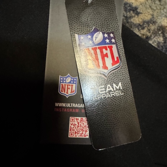 NFL Black and Red Team Apparel Tag - Picture 2 of 4